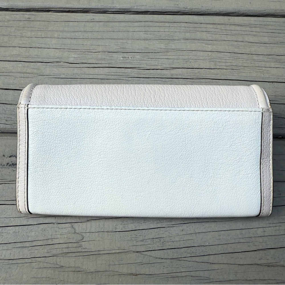 Kate Spade New York Walter Place Jean Leather Envelope Wallet in Pebble Cream - Picture 5 of 16